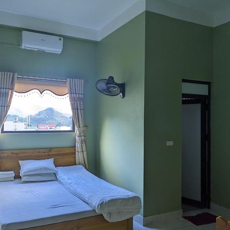 Nha Nghi Ngoc Lam Hotel Quan Ba Værelse billede